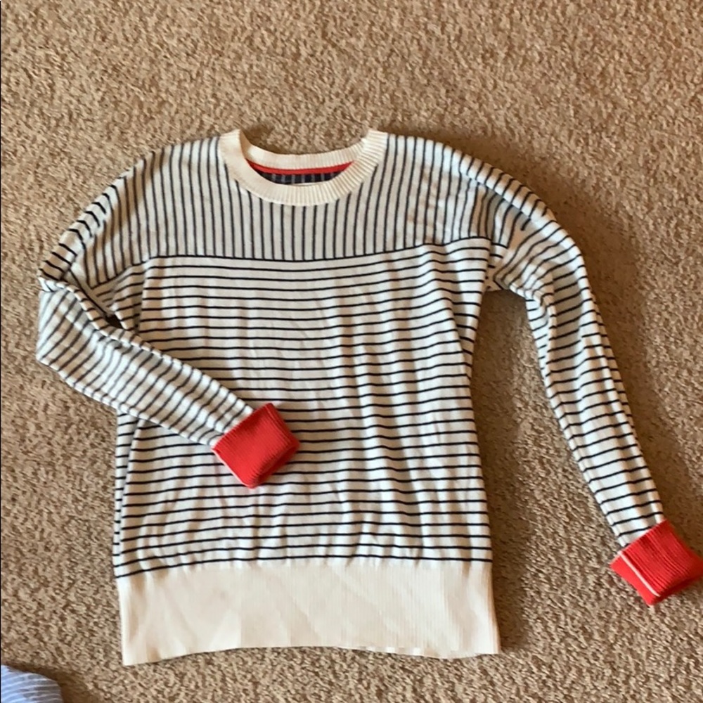 Abercrombie & Fitch sweater